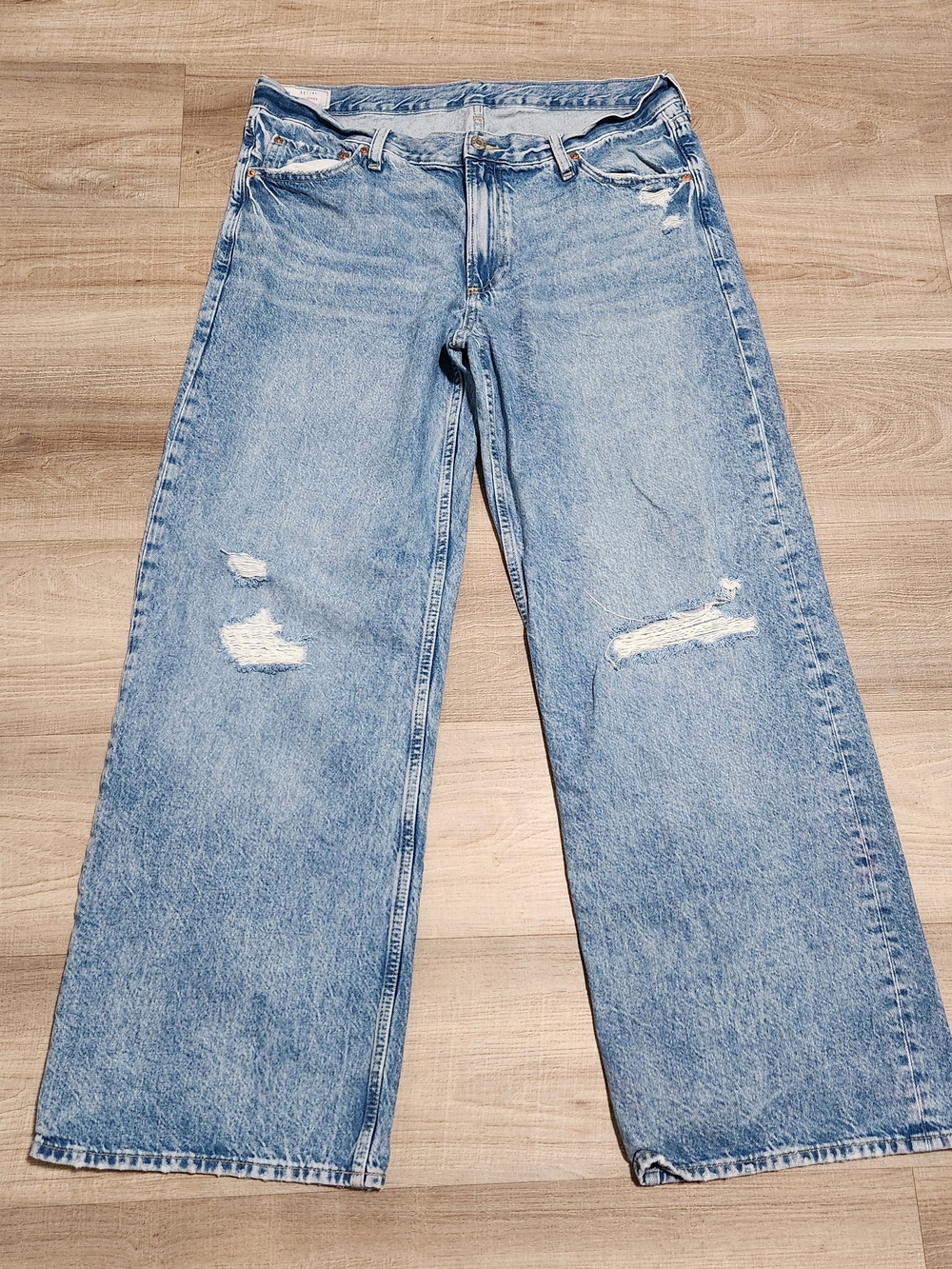 GAP Light Blue Wide-Leg Distressed Jeans